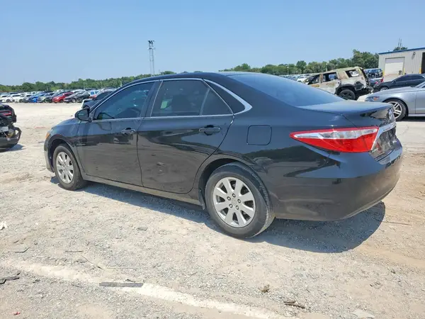 4T1BF1FK8HU318860 2017 TOYOTA CAMRY - Image 2