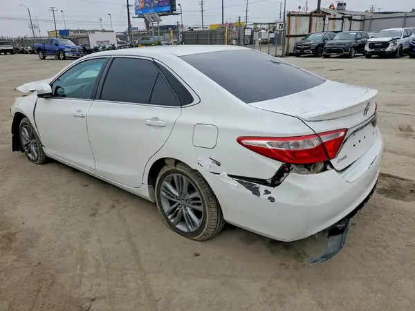 4T1BF1FK8HU319720 2017 TOYOTA CAMRY - Image 2