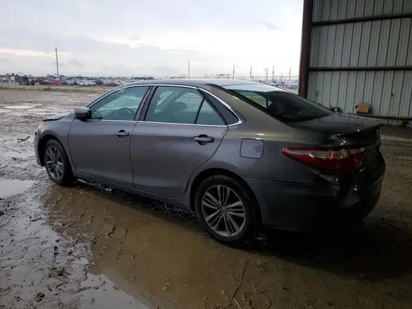 4T1BF1FK8HU320172 2017 TOYOTA CAMRY - Image 2