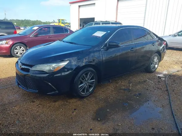 4T1BF1FK8HU322245 2017 TOYOTA CAMRY - Image 2