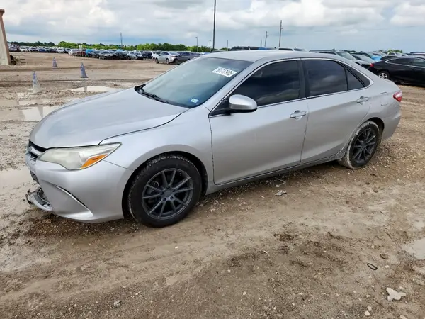 4T1BF1FK8HU323220 2017 TOYOTA CAMRY - Image 1