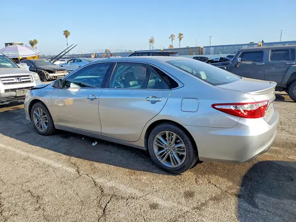 4T1BF1FK8HU323251 2017 TOYOTA CAMRY - Image 2