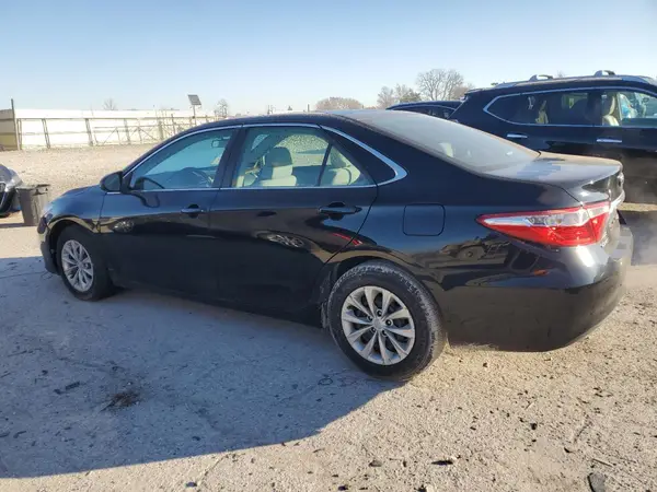 4T1BF1FK8HU323413 2017 TOYOTA CAMRY - Image 2