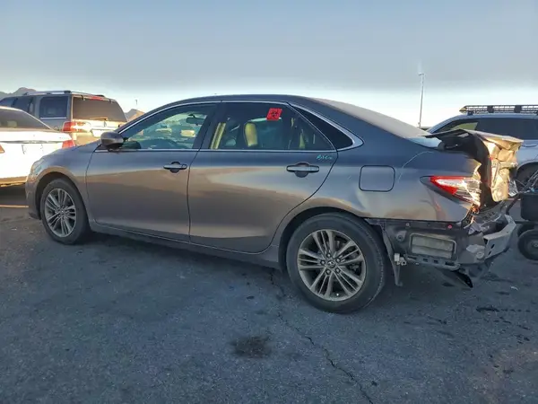 4T1BF1FK8HU327123 2017 TOYOTA CAMRY - Image 2