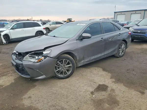 4T1BF1FK8HU327400 2017 TOYOTA CAMRY - Image 2