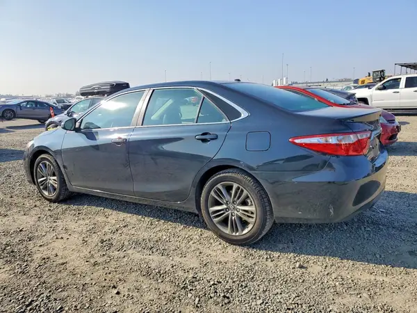 4T1BF1FK8HU329096 2017 TOYOTA CAMRY - Image 2