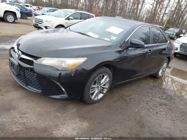 4T1BF1FK8HU330300 2017 TOYOTA CAMRY - Image 2