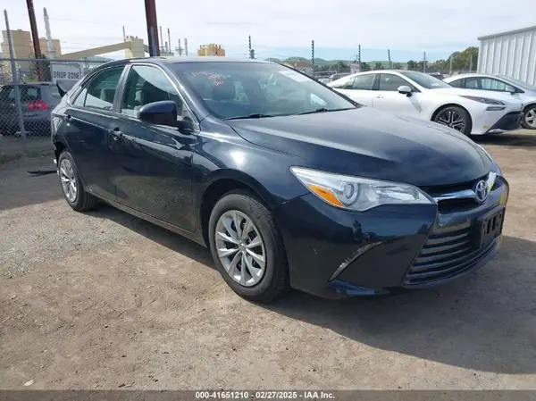 4T1BF1FK8HU332855 2017 TOYOTA CAMRY - Image 1