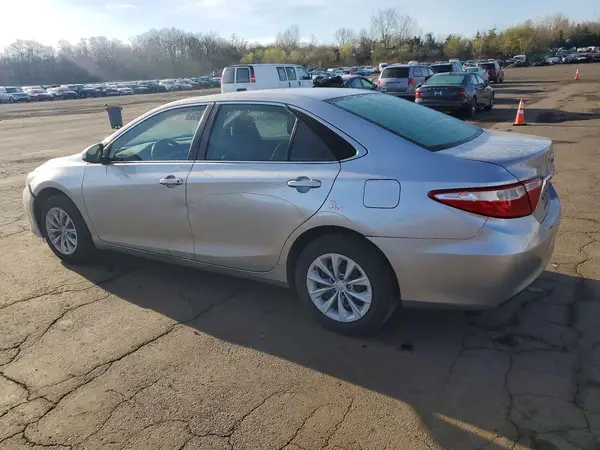 4T1BF1FK8HU334248 2017 TOYOTA CAMRY - Image 2