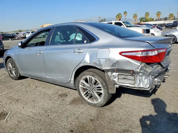 4T1BF1FK8HU336422 2017 TOYOTA CAMRY - Image 2