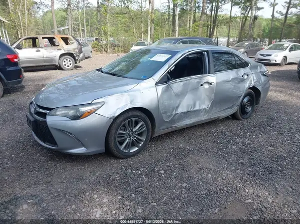 4T1BF1FK8HU336713 2017 TOYOTA CAMRY - Image 2