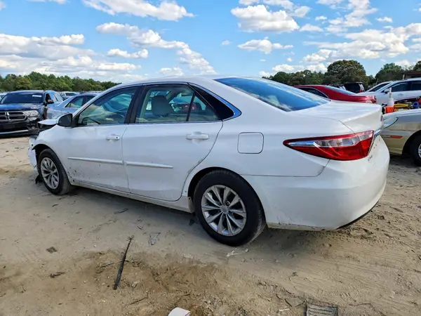 4T1BF1FK8HU337019 2017 TOYOTA CAMRY - Image 2