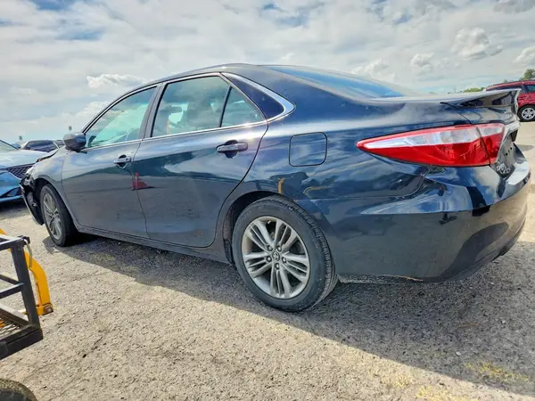 4T1BF1FK8HU339319 2017 TOYOTA CAMRY - Image 2