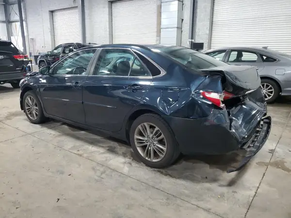 4T1BF1FK8HU339627 2017 TOYOTA CAMRY - Image 2