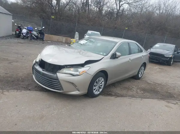 4T1BF1FK8HU340616 2017 TOYOTA CAMRY - Image 2