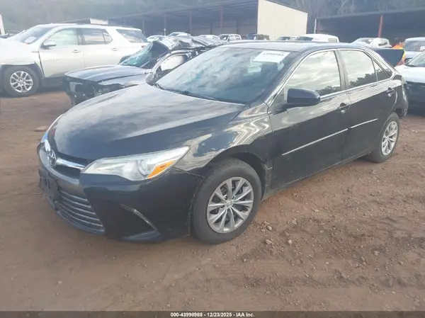 4T1BF1FK8HU340891 2017 TOYOTA CAMRY - Image 2