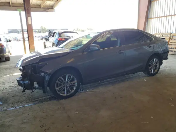 4T1BF1FK8HU341023 2017 TOYOTA CAMRY - Image 1
