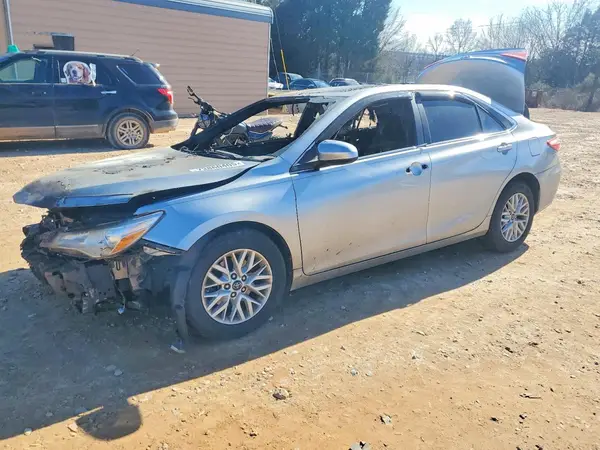 4T1BF1FK8HU341488 2017 TOYOTA CAMRY - Image 1