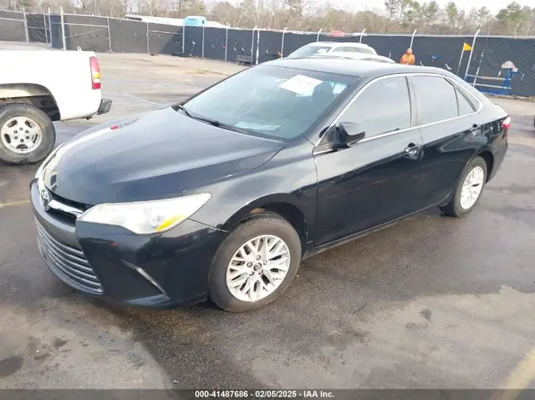 4T1BF1FK8HU343001 2017 TOYOTA CAMRY - Image 2