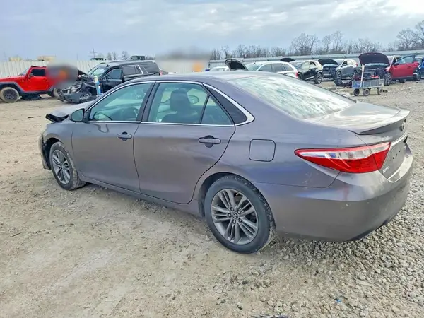 4T1BF1FK8HU343385 2017 TOYOTA CAMRY - Image 2