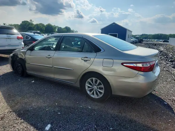 4T1BF1FK8HU346044 2017 TOYOTA CAMRY - Image 2