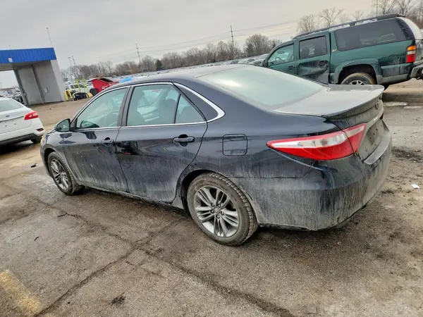 4T1BF1FK8HU346352 2017 TOYOTA CAMRY - Image 2