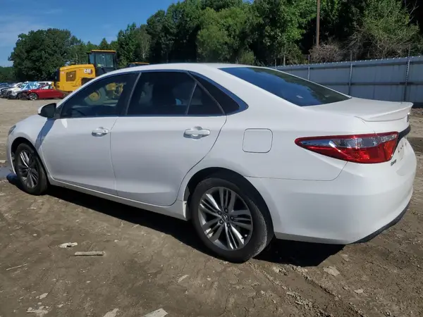 4T1BF1FK8HU346805 2017 TOYOTA CAMRY - Image 2
