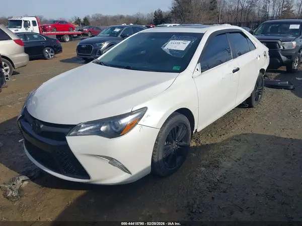 4T1BF1FK8HU347758 2017 TOYOTA CAMRY - Image 2