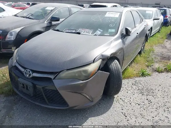 4T1BF1FK8HU349686 2017 TOYOTA CAMRY - Image 2
