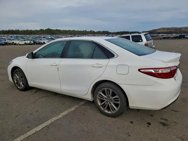 4T1BF1FK8HU351812 2017 TOYOTA CAMRY - Image 2