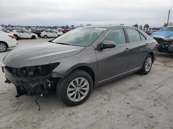4T1BF1FK8HU356301 2017 TOYOTA CAMRY - Image 1