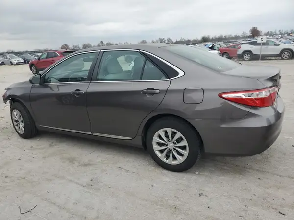 4T1BF1FK8HU356301 2017 TOYOTA CAMRY - Image 2