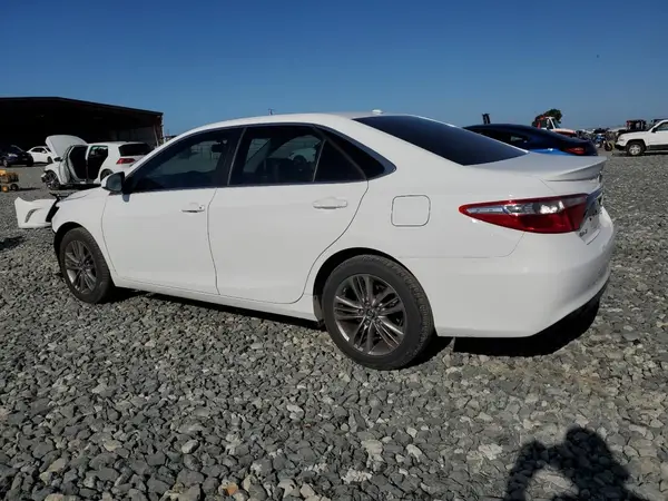 4T1BF1FK8HU358159 2017 TOYOTA CAMRY - Image 2