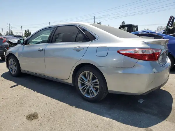 4T1BF1FK8HU358338 2017 TOYOTA CAMRY - Image 2