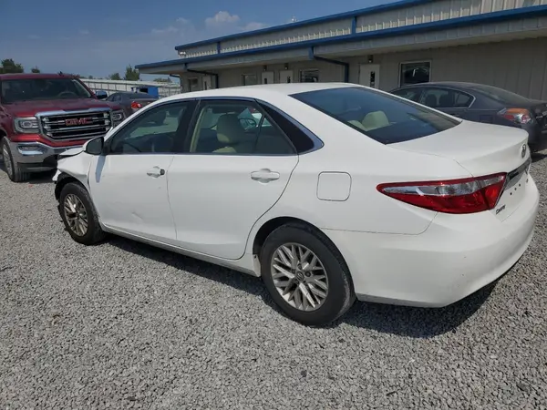 4T1BF1FK8HU360512 2017 TOYOTA CAMRY - Image 2