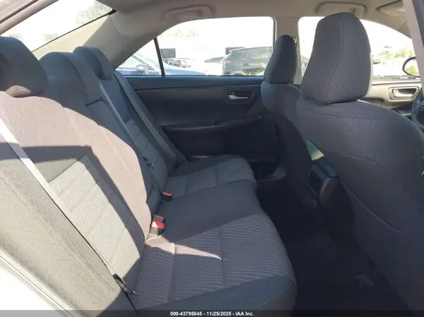 4T1BF1FK8HU361563 2017 TOYOTA CAMRY - Image 8