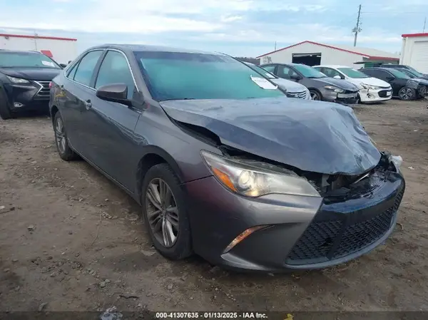 4T1BF1FK8HU363183 2017 TOYOTA CAMRY - Image 1