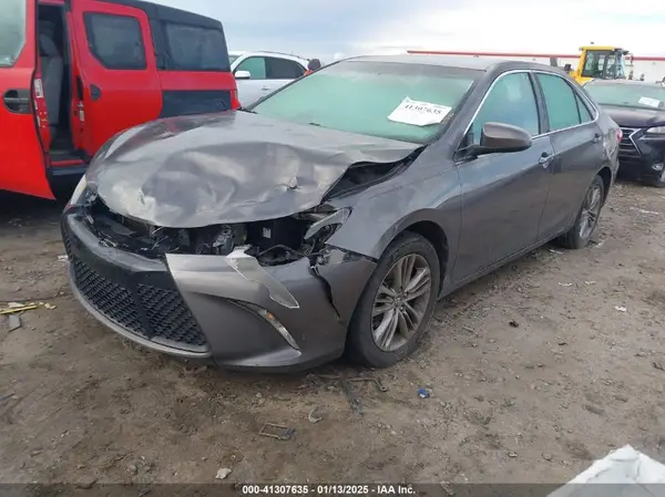 4T1BF1FK8HU363183 2017 TOYOTA CAMRY - Image 2