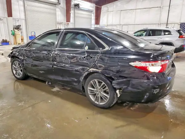 4T1BF1FK8HU363636 2017 TOYOTA CAMRY - Image 2