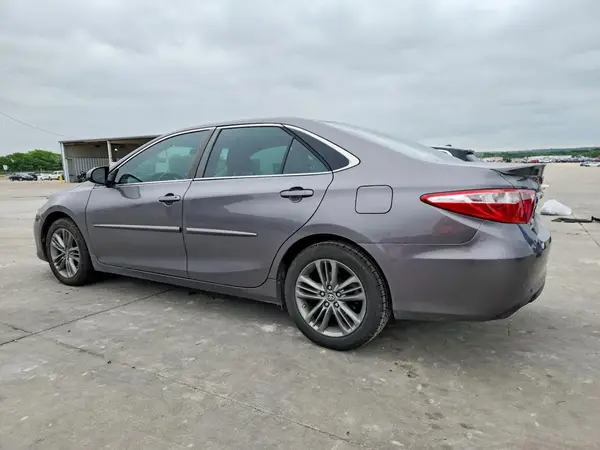4T1BF1FK8HU363748 2017 TOYOTA CAMRY - Image 2