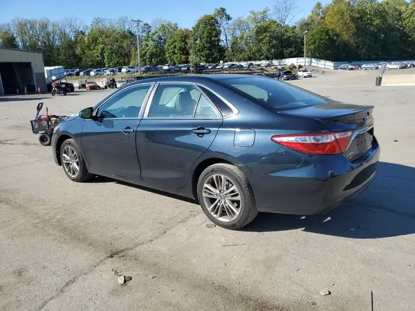 4T1BF1FK8HU368643 2017 TOYOTA CAMRY - Image 2