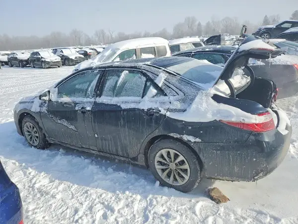 4T1BF1FK8HU373888 2017 TOYOTA CAMRY - Image 2