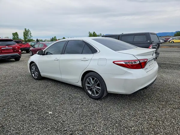 4T1BF1FK8HU374331 2017 TOYOTA CAMRY - Image 2