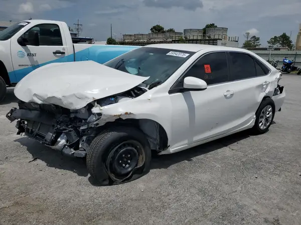 4T1BF1FK8HU375592 2017 TOYOTA CAMRY - Image 1