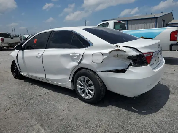 4T1BF1FK8HU375592 2017 TOYOTA CAMRY - Image 2