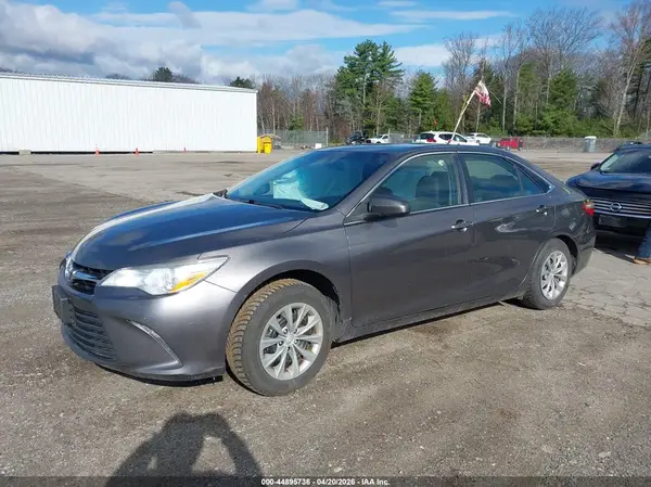 4T1BF1FK8HU378539 2017 TOYOTA CAMRY - Image 2