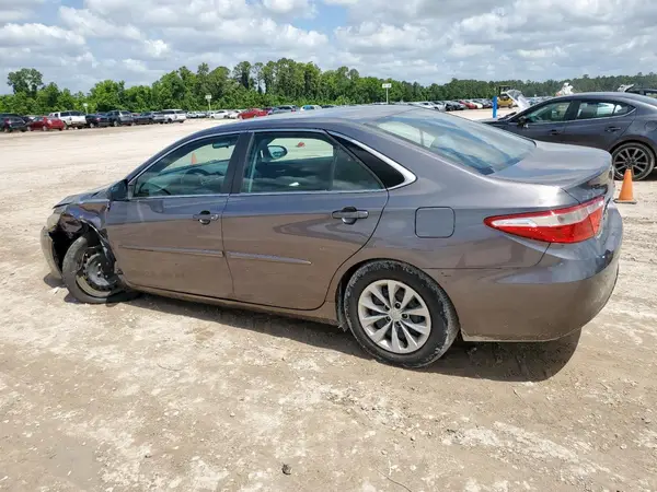 4T1BF1FK8HU378671 2017 TOYOTA CAMRY - Image 2