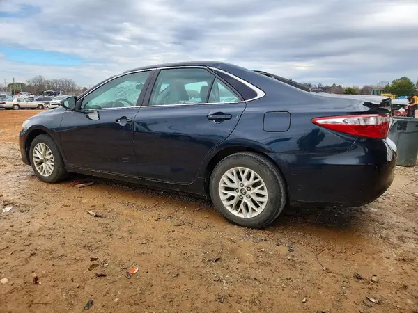 4T1BF1FK8HU379044 2017 TOYOTA CAMRY - Image 2