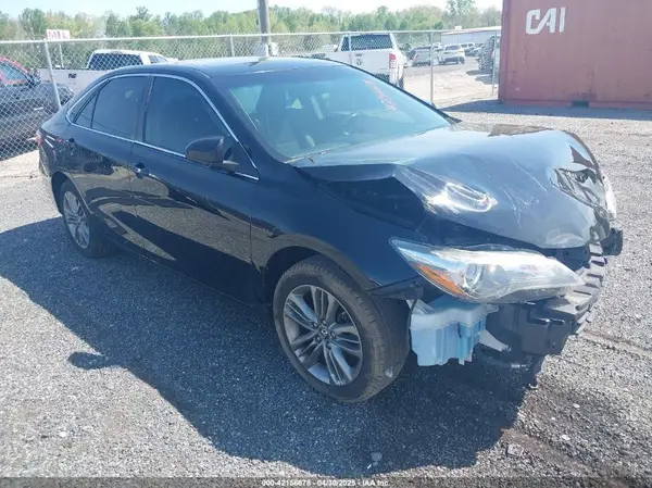 4T1BF1FK8HU383661 2017 TOYOTA CAMRY - Image 1