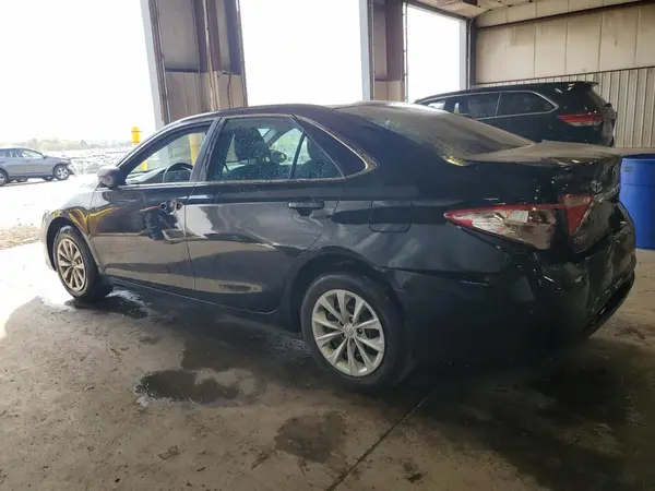 4T1BF1FK8HU386690 2017 TOYOTA CAMRY - Image 2